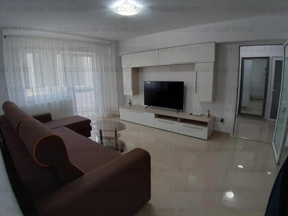 Apartament 2 camere semidecomandat - zona Racadau