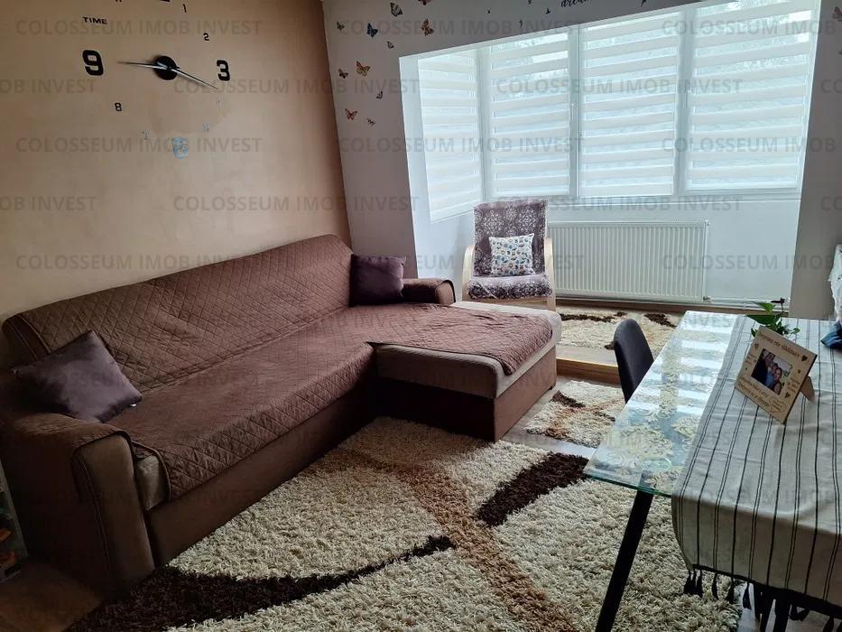 Apartament 2 camere, semidecomandat - zona Astra