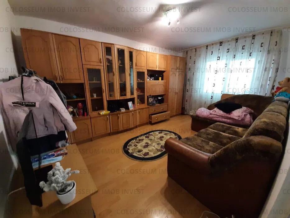 Apartament 2 camere, decomandat - zona Bartolomeu