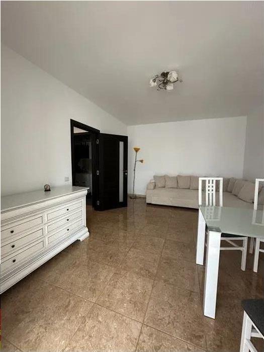 Apartament 2 camere decomandat - zona Sanpetru