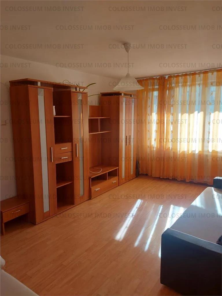 Apartament cu 3 camere, 2 bai-Zona Tractorul