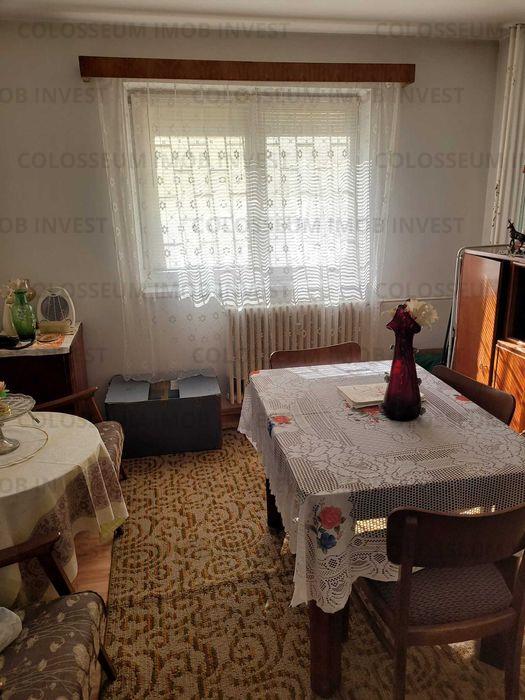 Apartament 2 camere, decomandat - zona Bartolomeu