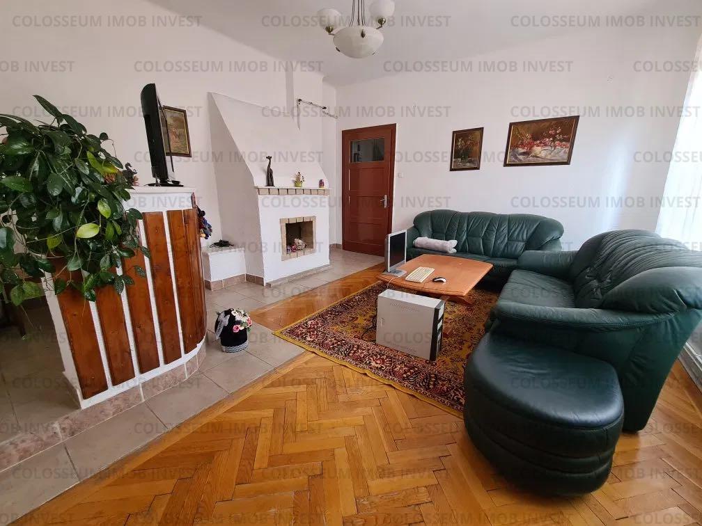 Apartament cu 4 camere - zona Centru Istoric