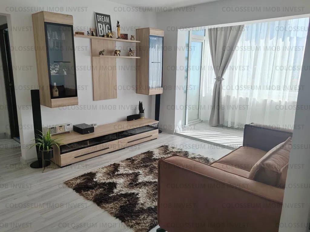 Apartament cu 3 camere, semidecomandat - zona Astra