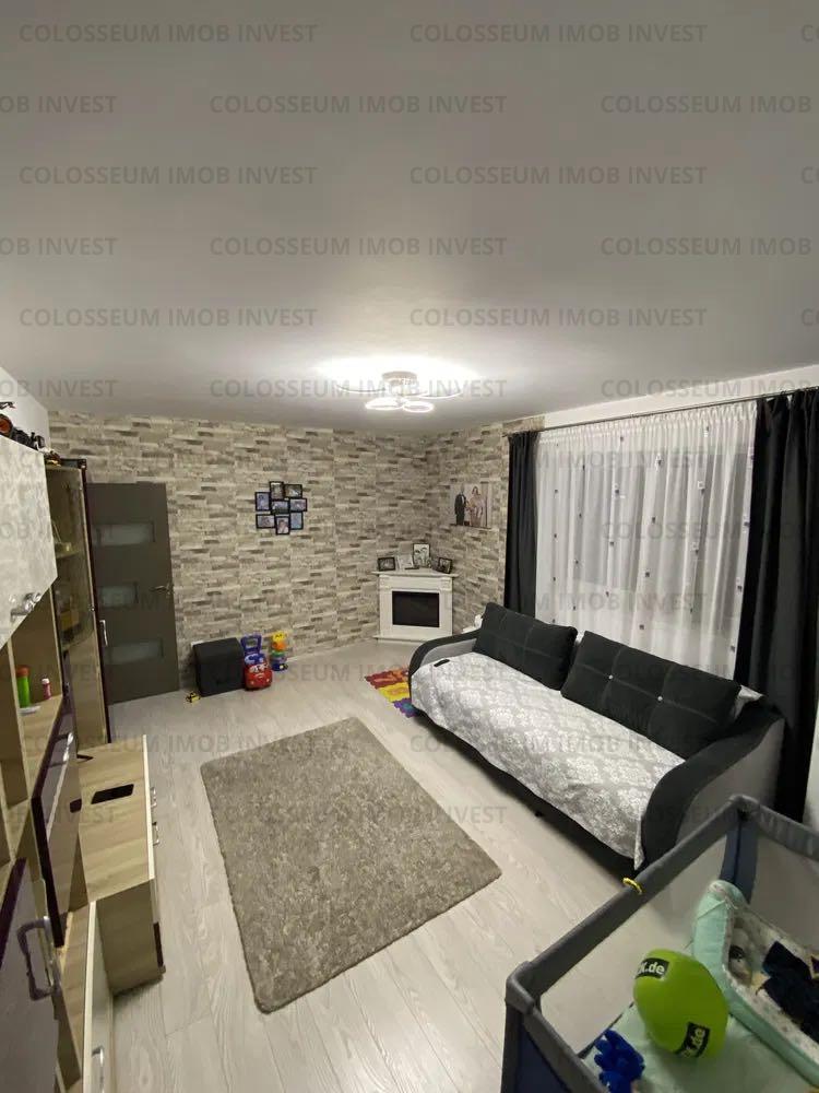 Apartament cu 2 camere, decomandat - Sanpetru