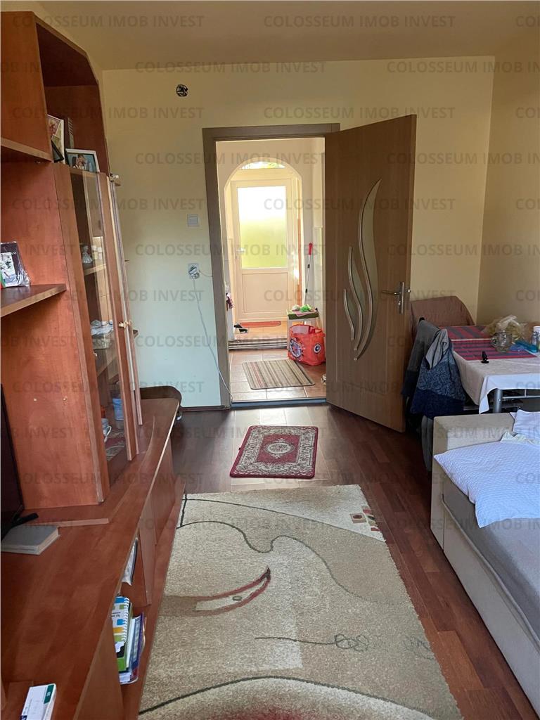 Apartament cu 2 camere, semidecomandat - zona Florilor